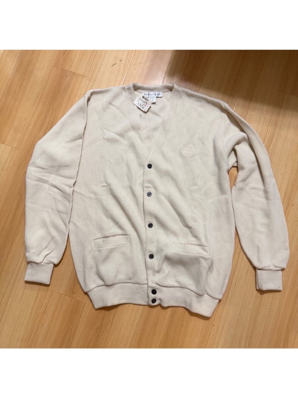 Geoffrey Beene Vintage Mens Cream Button-Up Cardigan Sweater M NWT